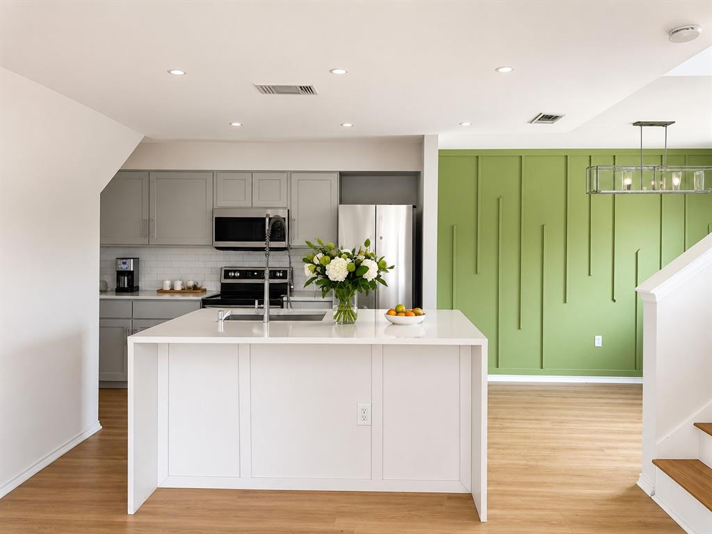 9837 Walnut Street 207
