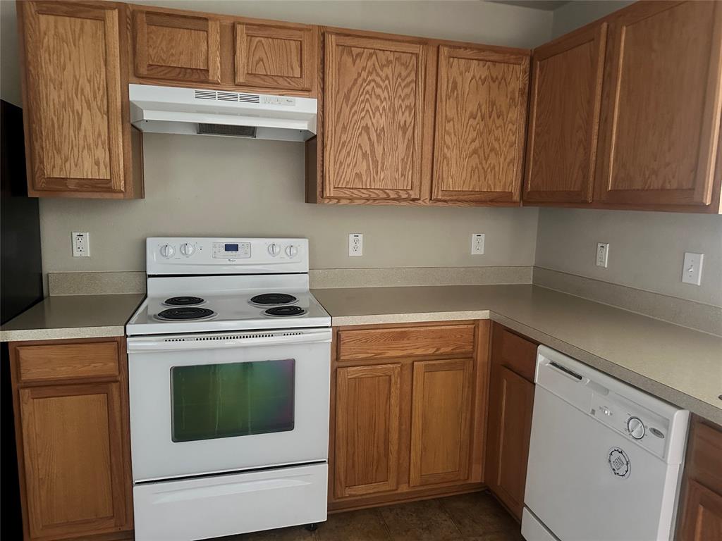 Parks At Boat Club The - Residential Lease