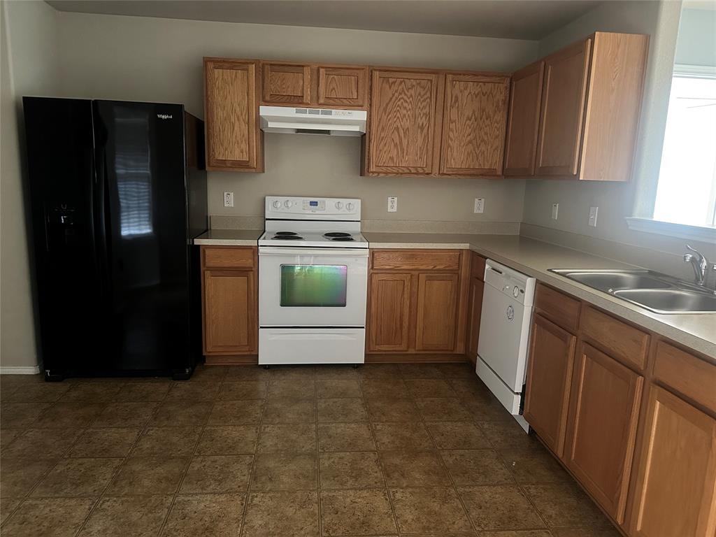 Parks At Boat Club The - Residential Lease