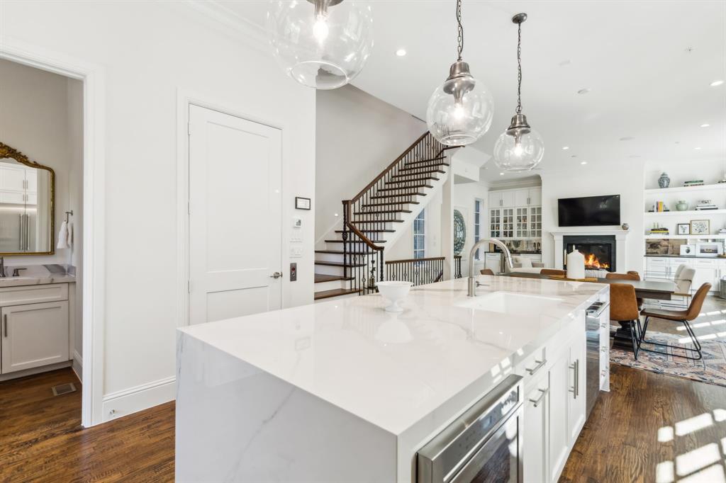 Lexington State Thomas - Residential