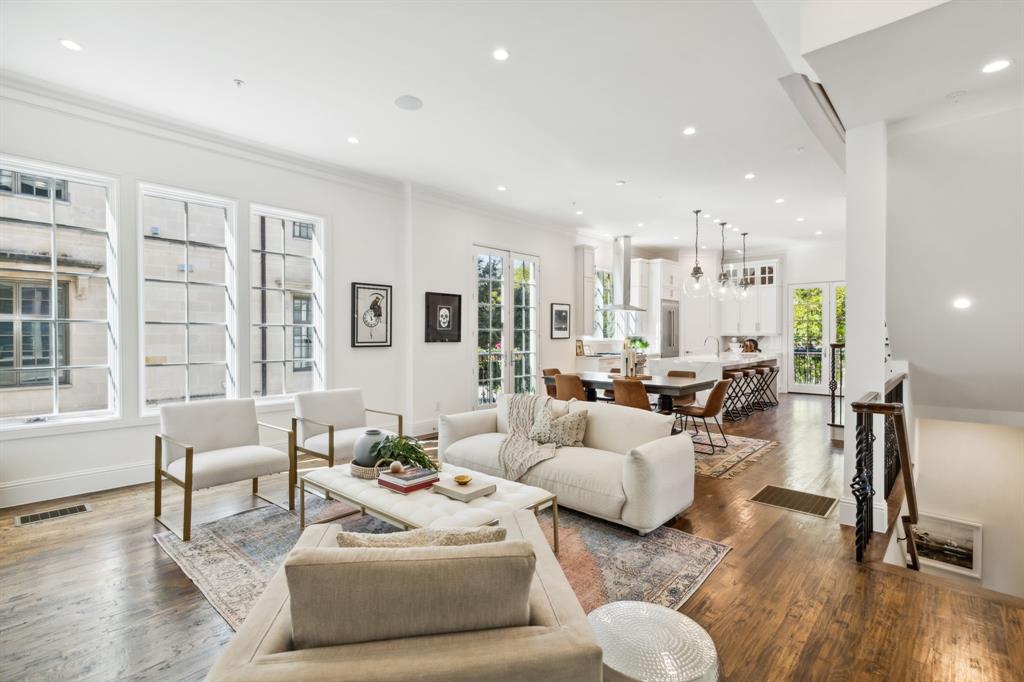 Lexington State Thomas - Residential