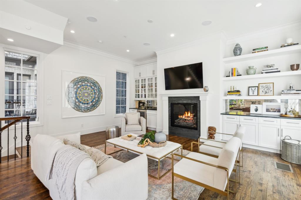 Lexington State Thomas - Residential