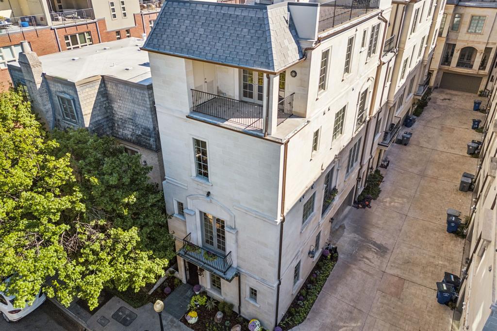 Lexington State Thomas - Residential