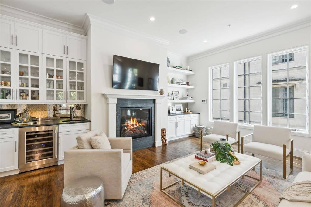 Lexington State Thomas - Residential