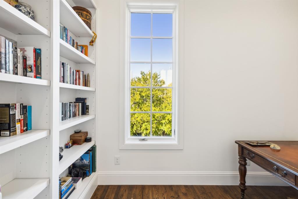 Lexington State Thomas - Residential