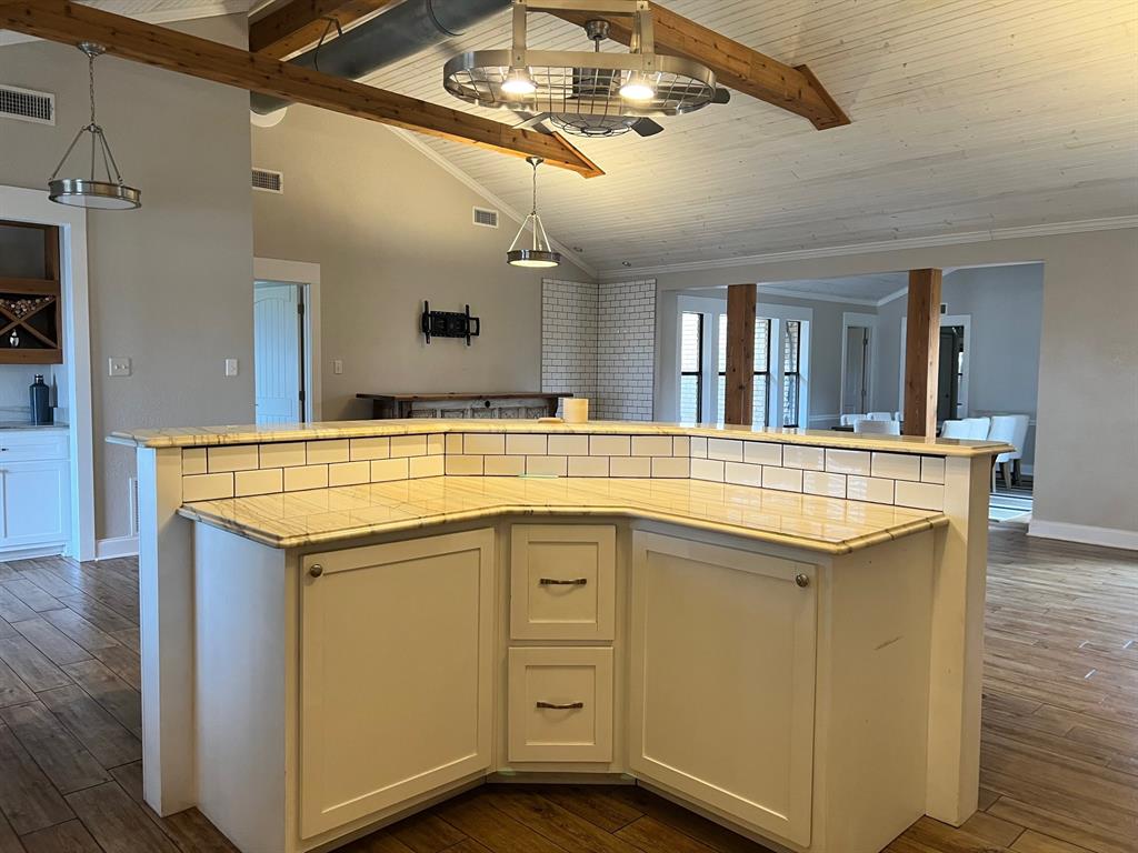 Par Village - Residential