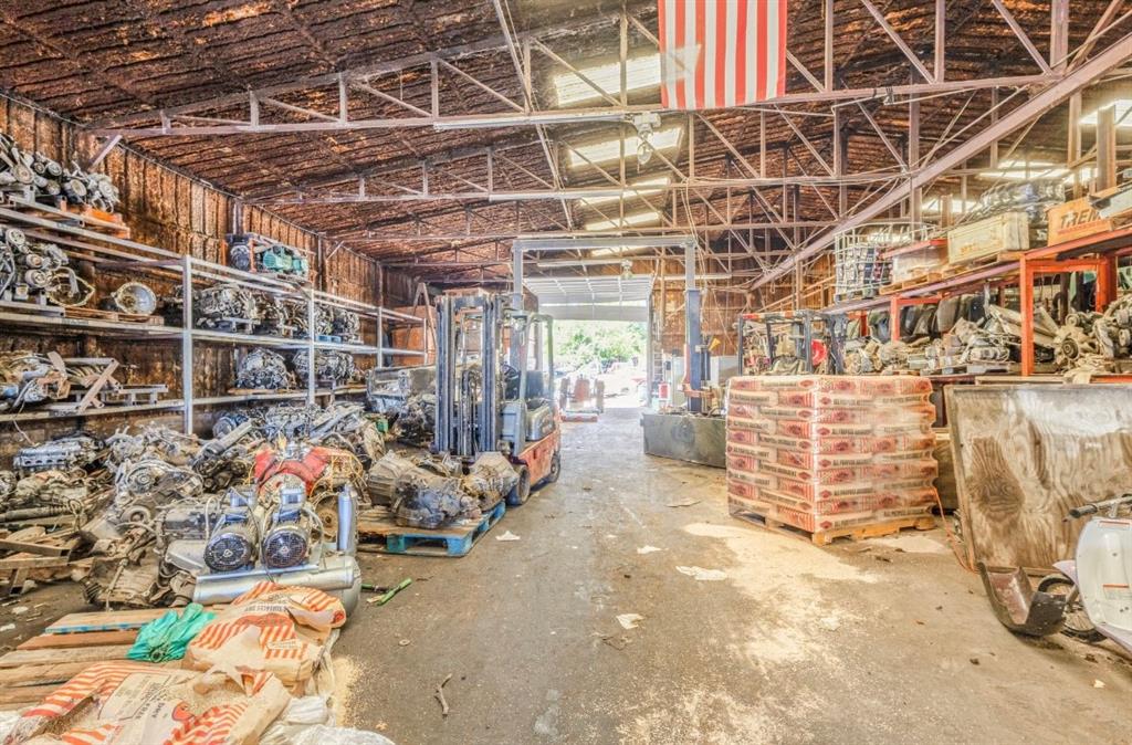 Oak Crest Add - Commercial Sale