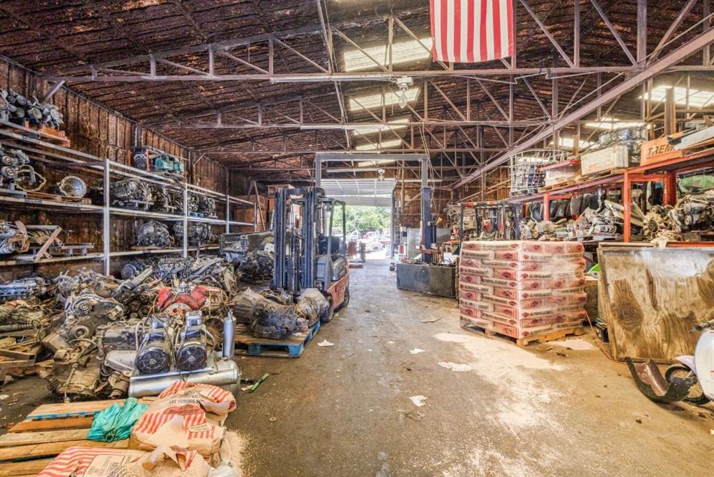 Oak Crest Add - Commercial Sale