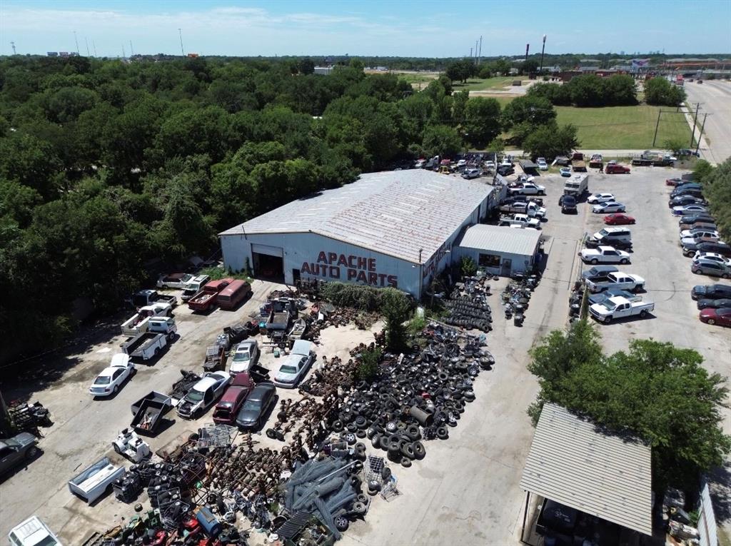 1001 W Kennedale Parkway
