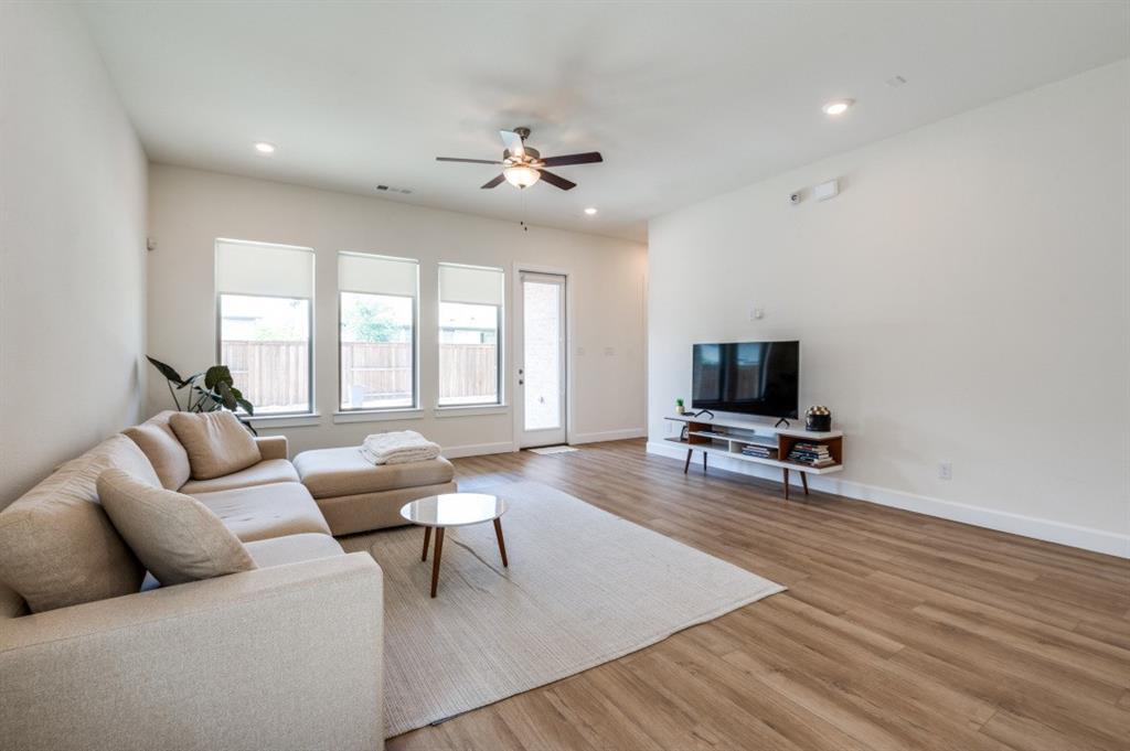 1281 Manfreda Street