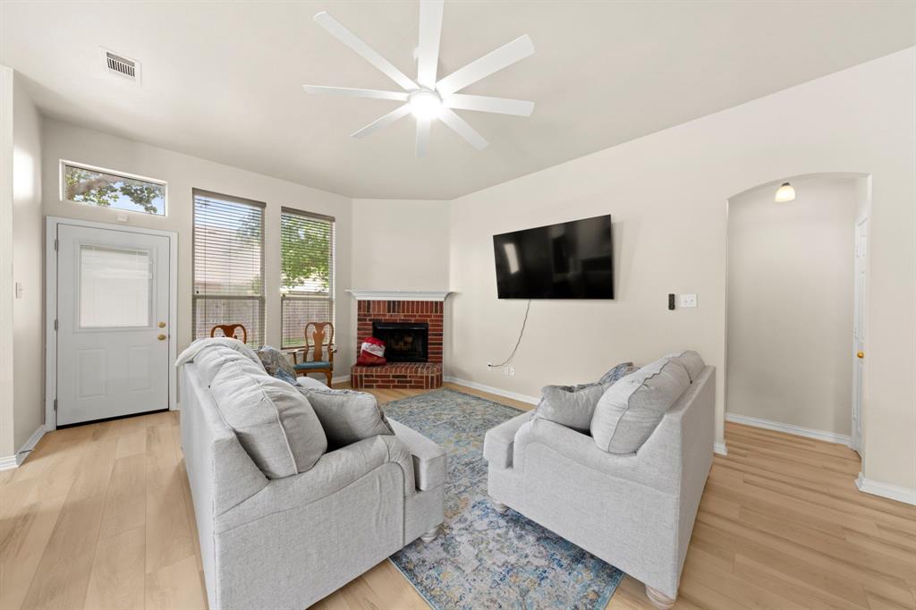90 Elmwood Trail