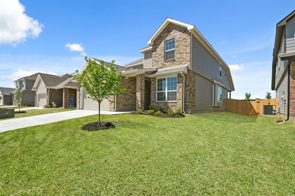 1004 Wingjet Way