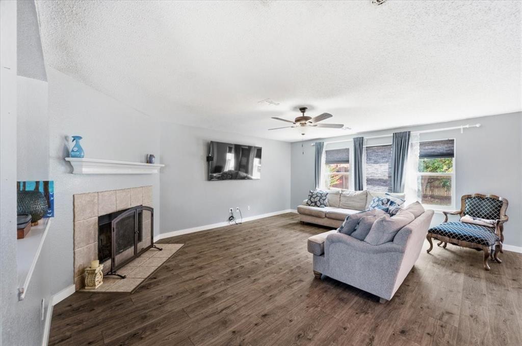 2423 Ranchview Drive