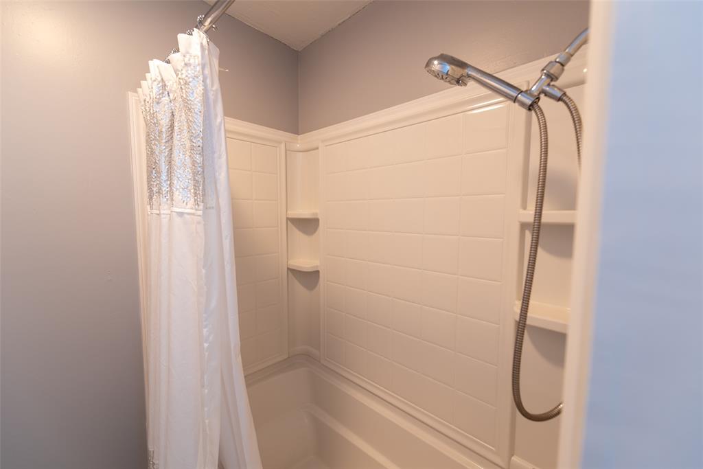 Henr Teal 52 - Residential