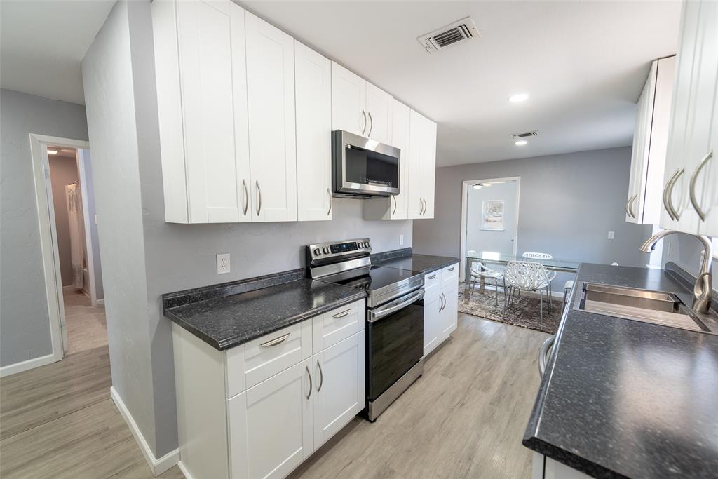 Henr Teal 52 - Residential