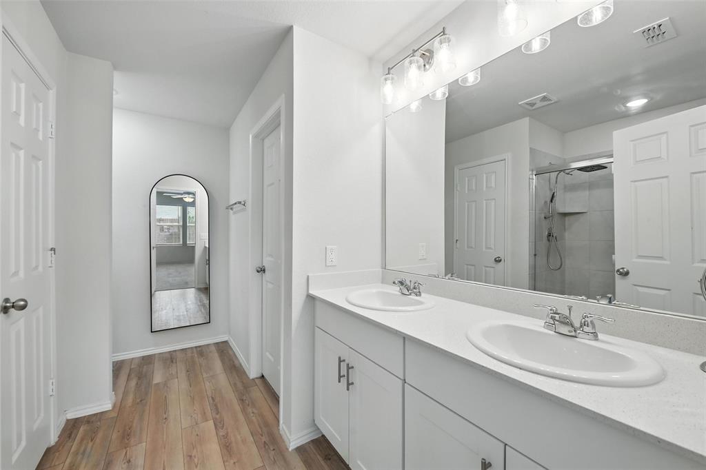 Elizabeth Crk Alpha Ranch - Residential