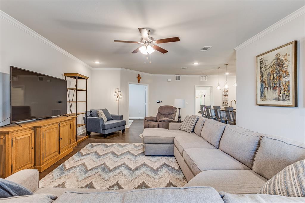 651 N Watters Road 1206