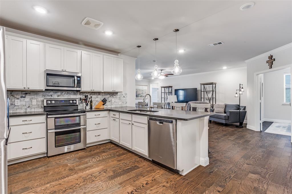 651 N Watters Road 1206