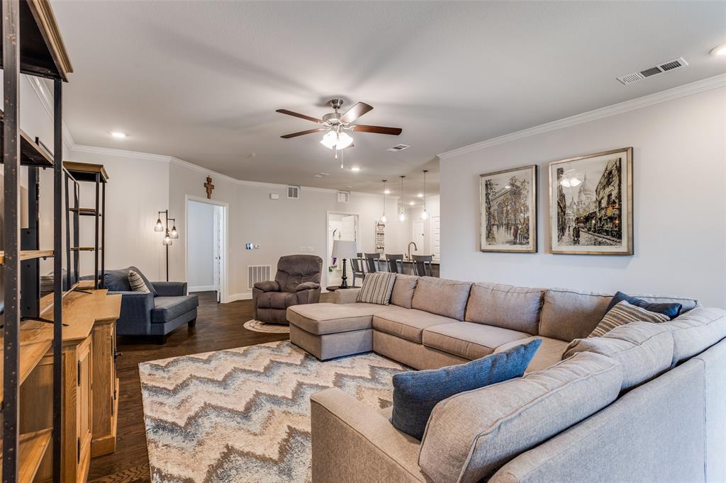 651 N Watters Road 1206