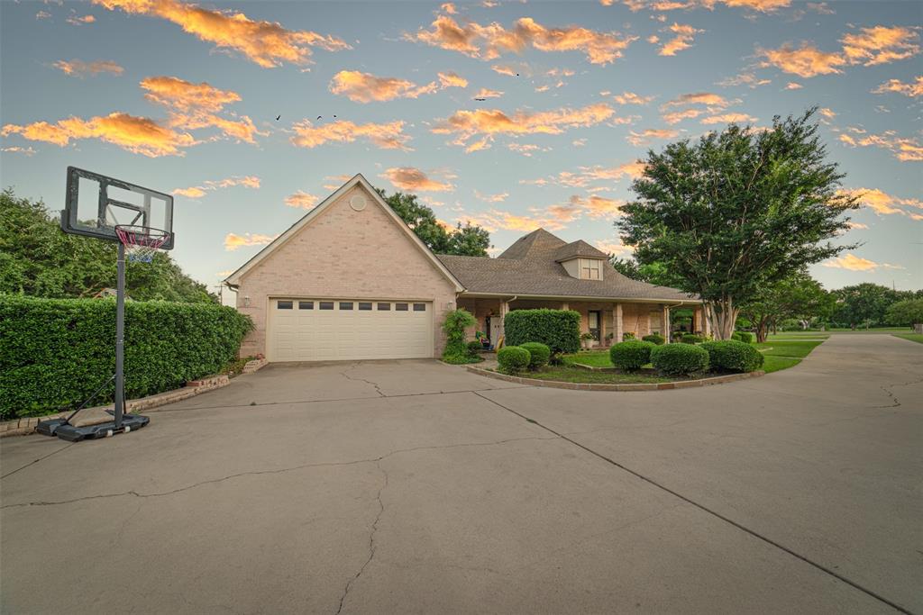 Pecan Hill Estate - Residential