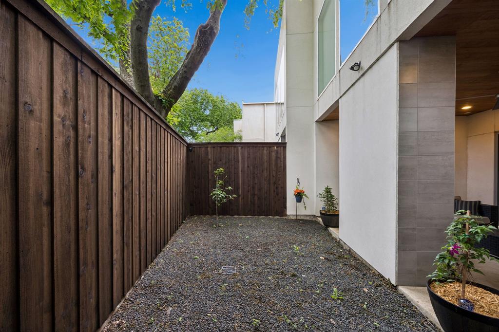 Alcotts Fitzhugh Heights - Residential
