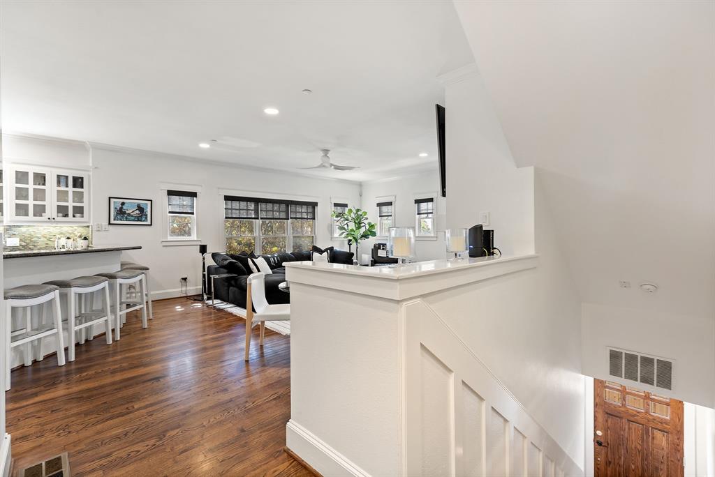 Milton Condos - Residential