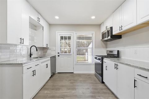 4816 Marks Place Fort Worth TX 76116