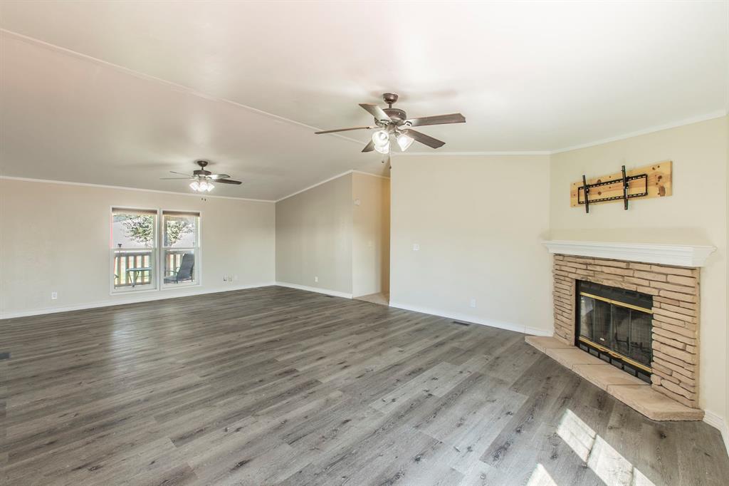 153 Golden Coast Circle
