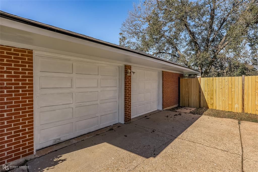 Bossier City, Louisiana 71111, United States, 3 Bedrooms Bedrooms, ,2 BathroomsBathrooms,Residential,Pending,30867