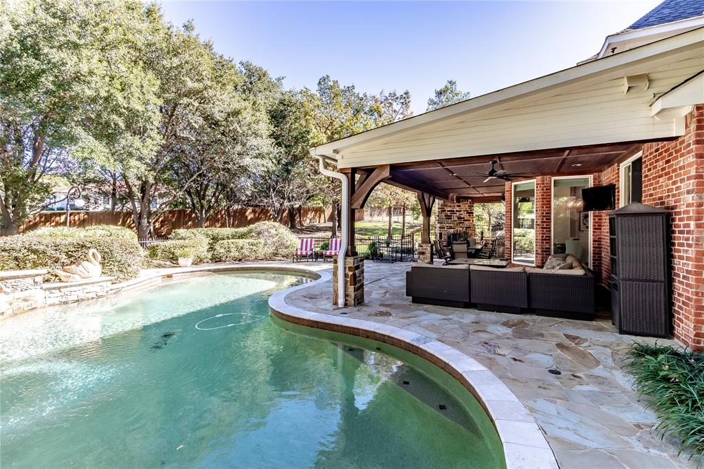 624 Moraine Way