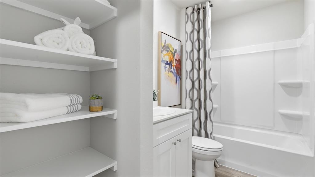 Townes Landing - D.R. Horton - Residential