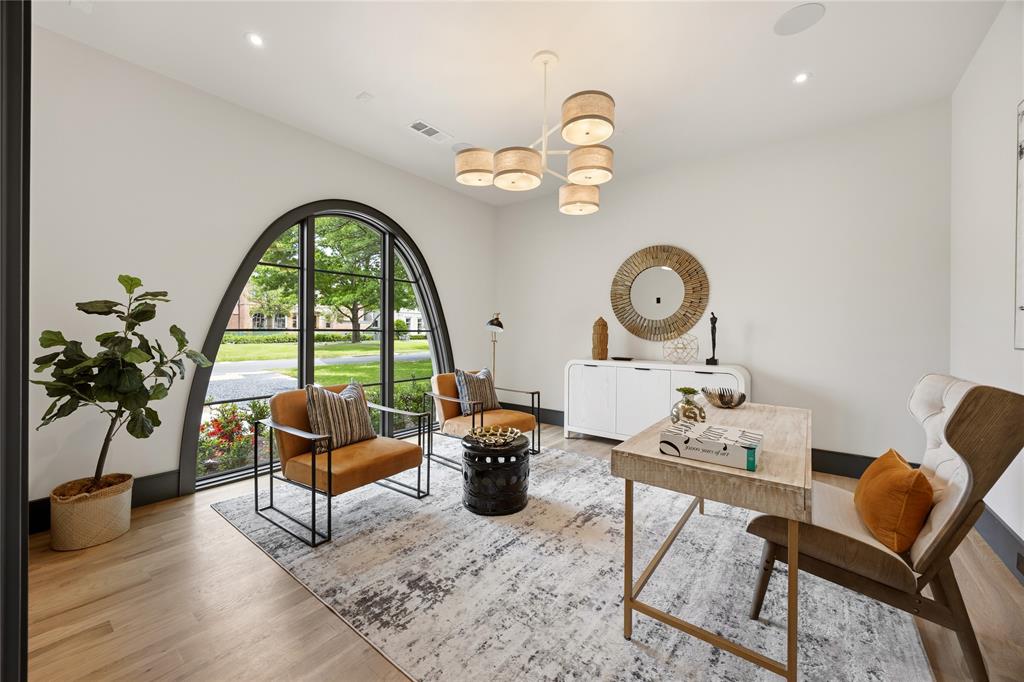 4021 Southwestern Boulevard