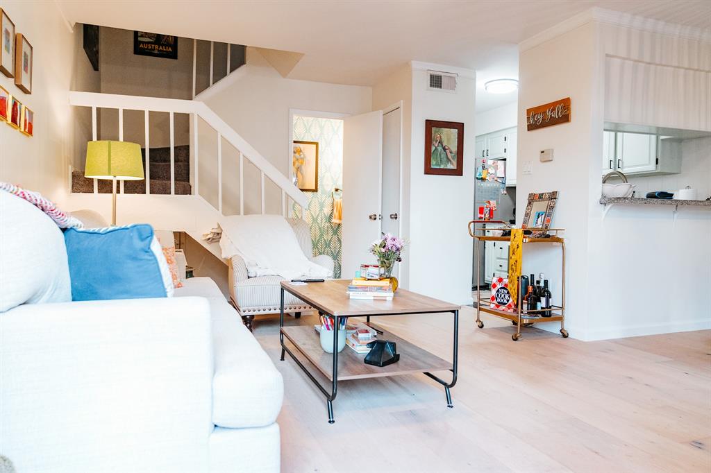 5740 Martel Avenue A19