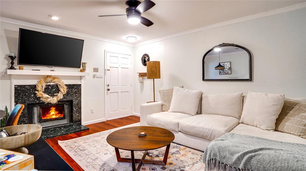 5740 Martel Avenue A19