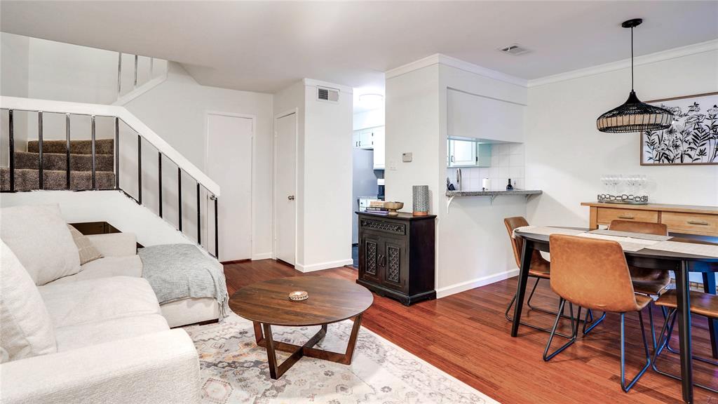 5740 Martel Avenue A19