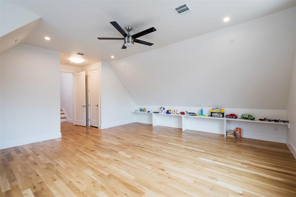 Highland Park High School - Residential