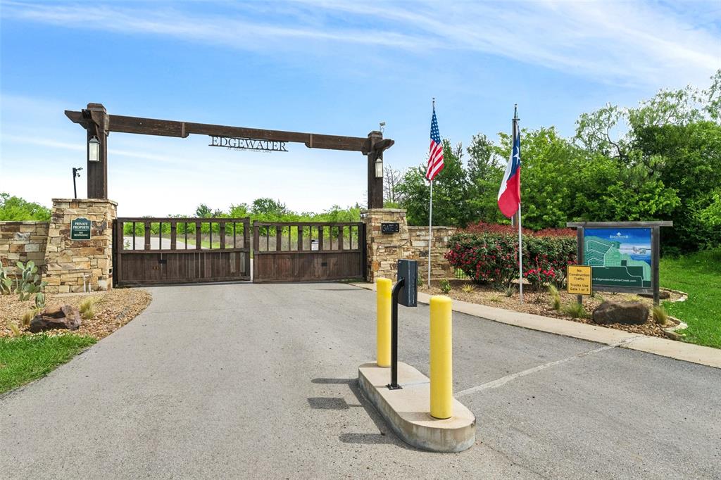 9433 W Shoreline Drive