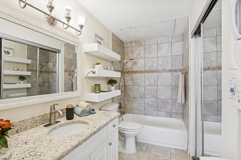 University Park Condo - Residential