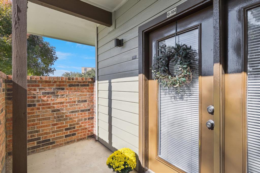 University Park Condo - Residential