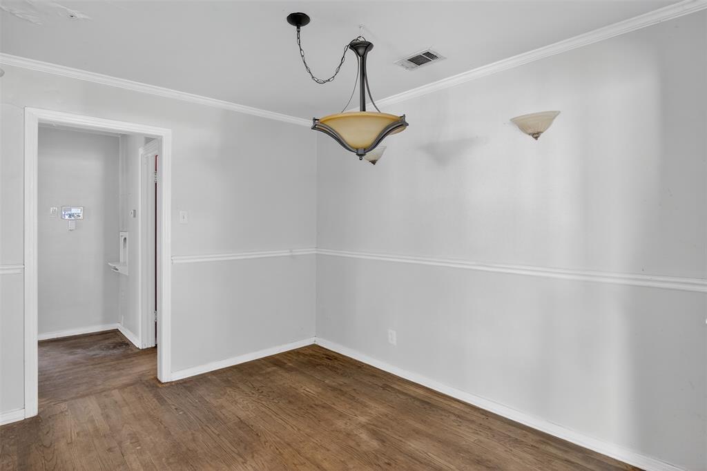 2041 W Colorado Boulevard