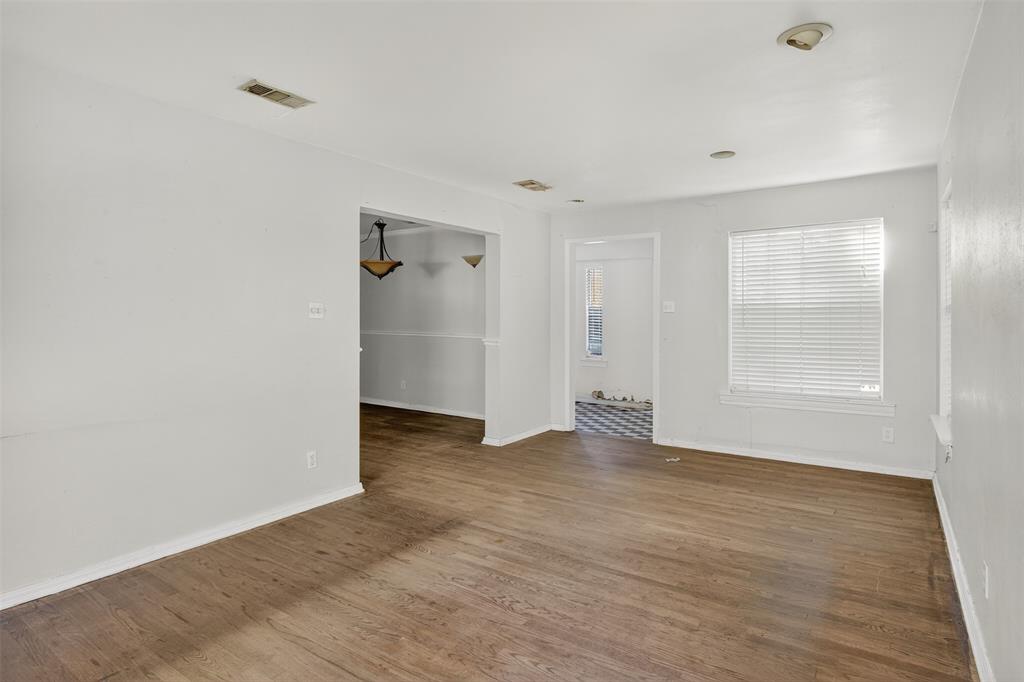 2041 W Colorado Boulevard