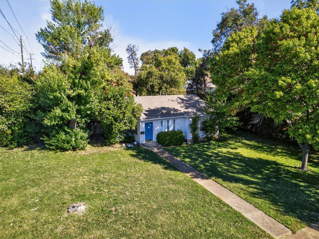 2041 W Colorado Boulevard