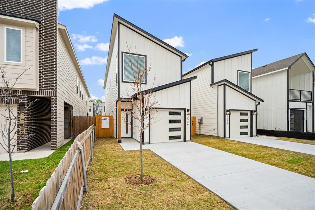 2526 Peabody