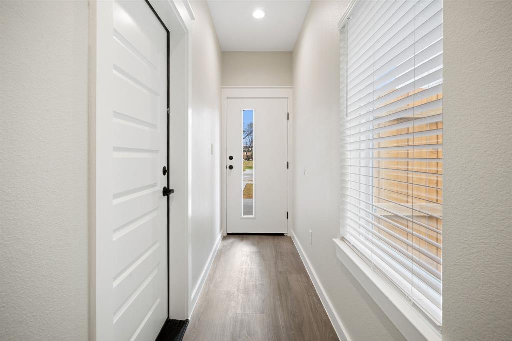 2526 Peabody