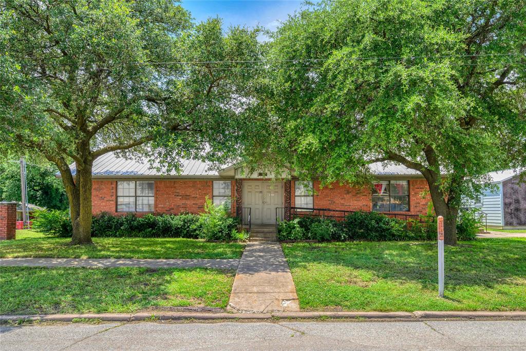 220 S Elm Street