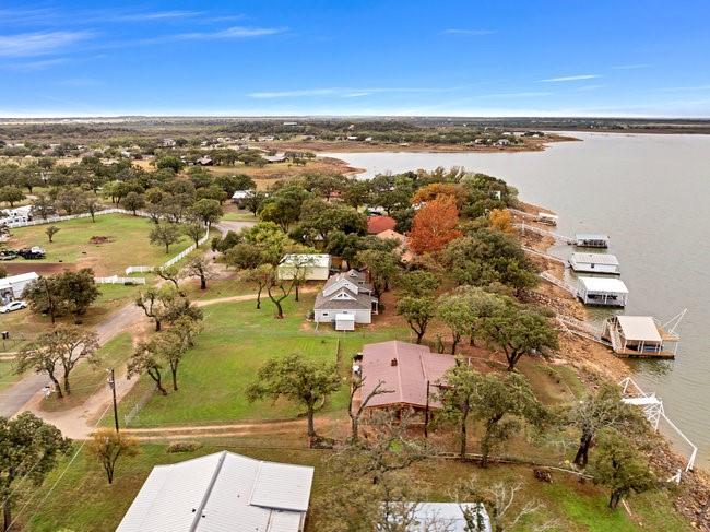 Lake Shore Estate - Residential