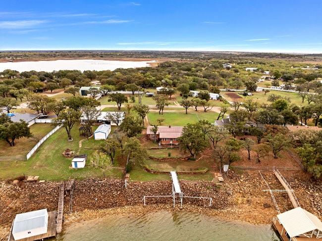 Lake Shore Estate - Residential