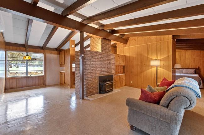 Lake Shore Estate - Residential