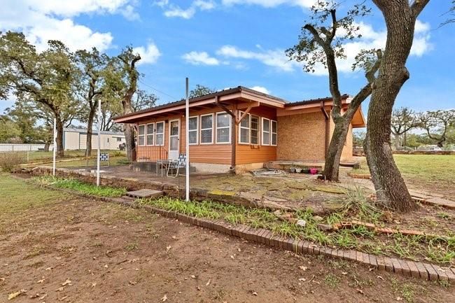 Lake Shore Estate - Residential