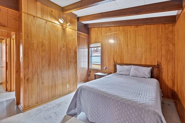 Lake Shore Estate - Residential